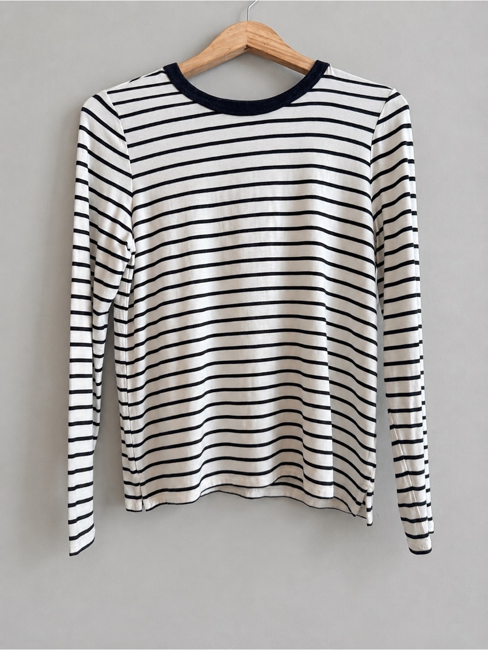 Market & Spruce Black and White Striped Crewneck Top M